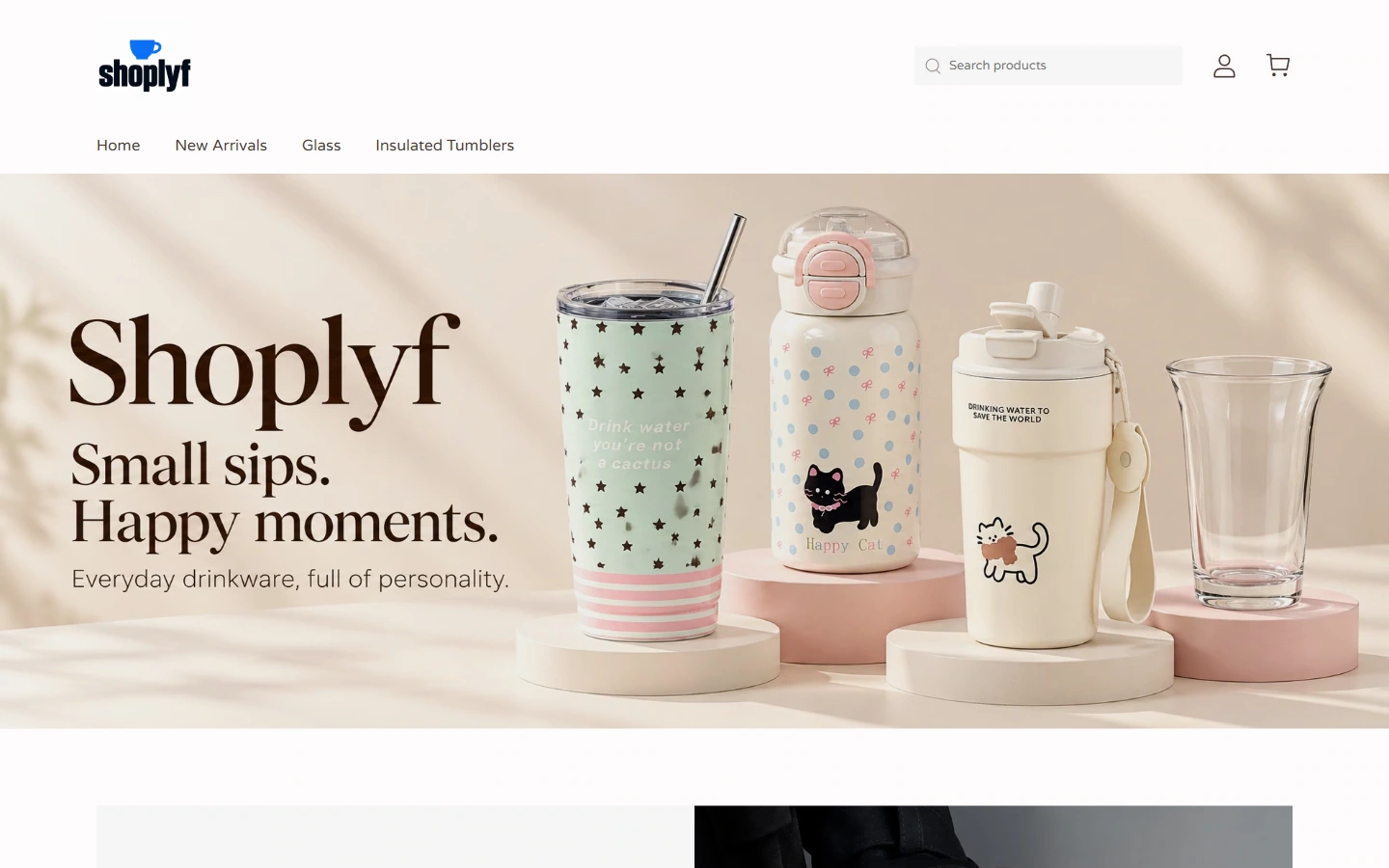 Home page above the fold: first establish the brand tone of the water cup brand